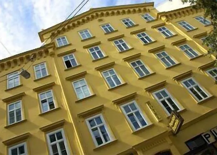 Hotel Saint Shermin & Champagne 4*