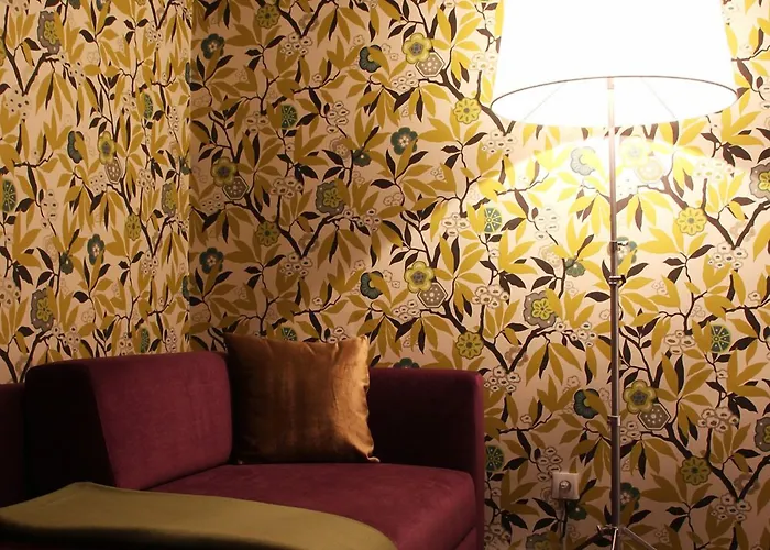 Saint Shermin & Champagne Hotel 4*