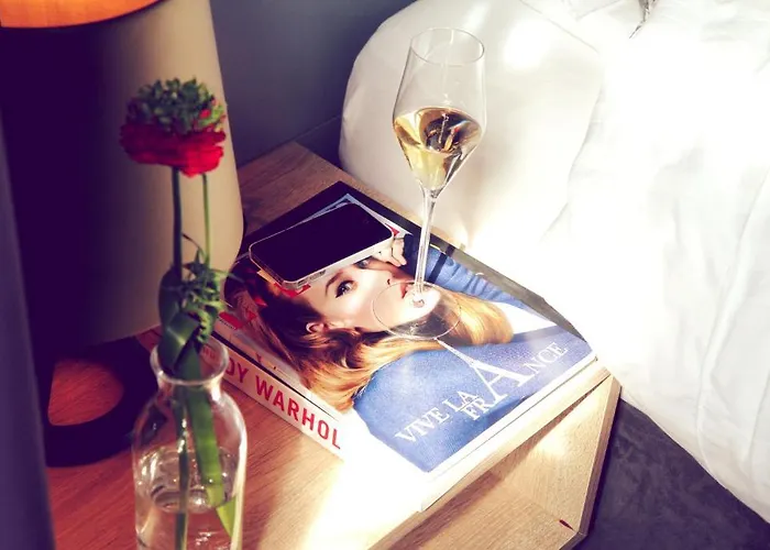 Saint Shermin & Champagne 4*
